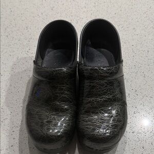 Dansko Black Mules with Gray Pattern Size 38